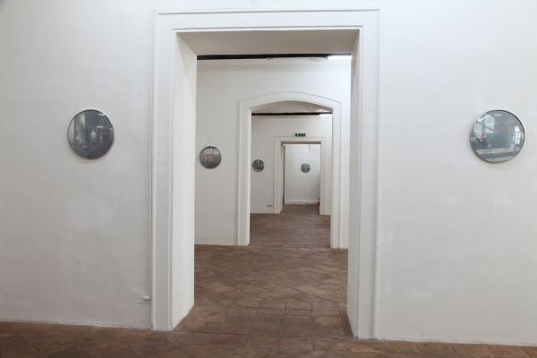 Looking Glas, installation view