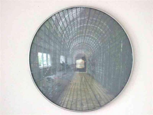 LOOKING GLASS (Ende der Welt)