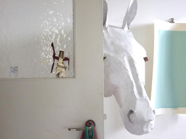 pferdhintertuer-hell